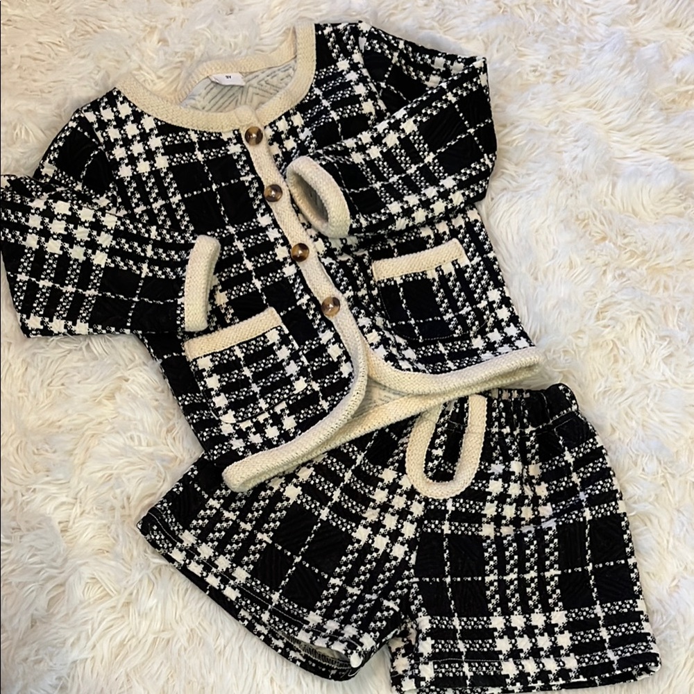 Chic Black and Cream Plaid Knit Set